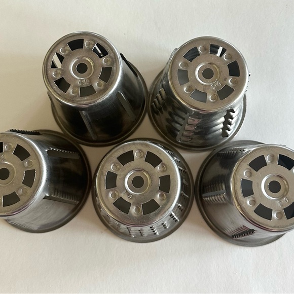 Vintage SaladMaster Food Processor With Five Cones. Made in Dallas, Great Cond. - Picture 7 of 7